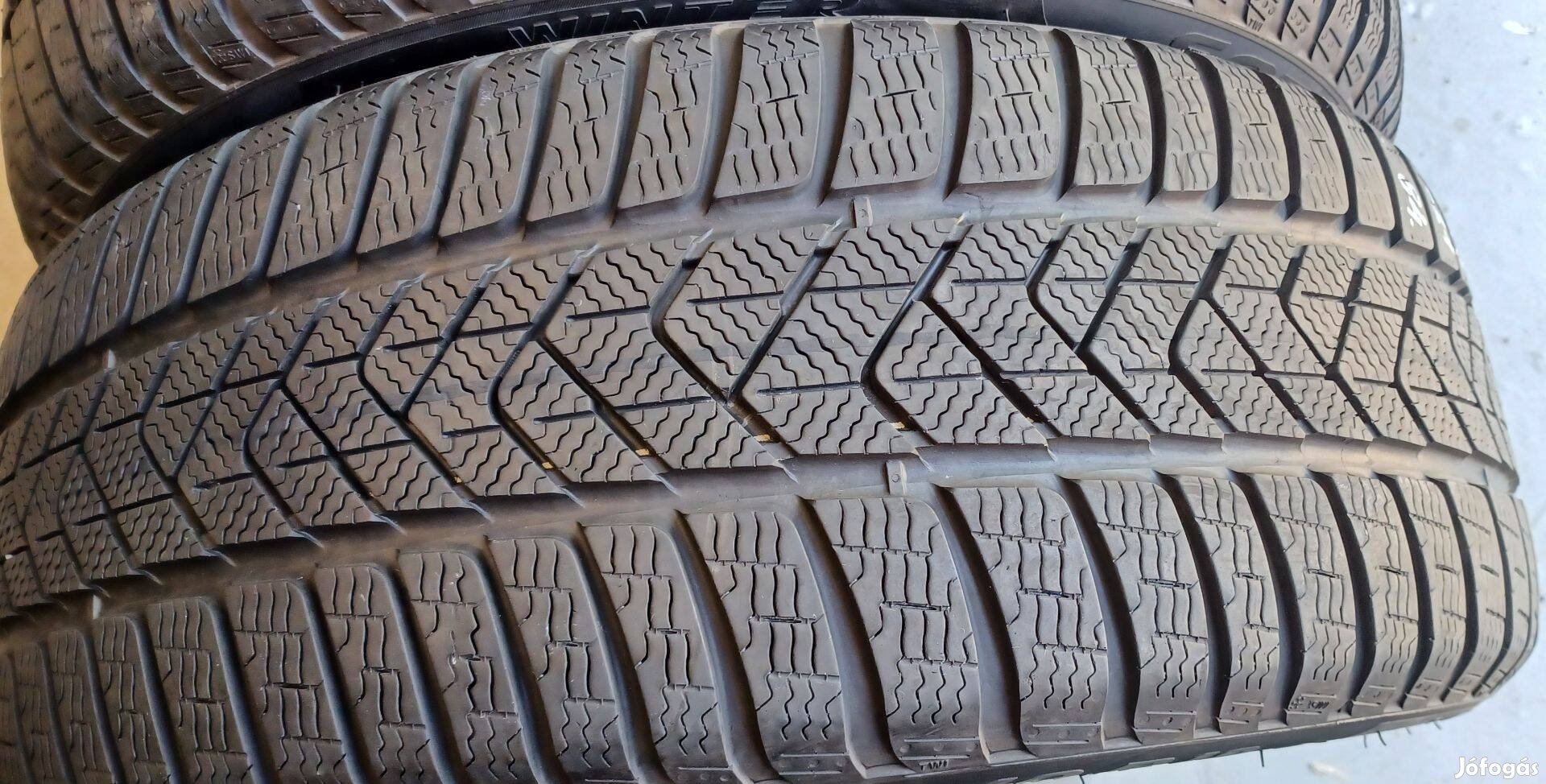 Pirelli Sottozero3 MOE 245/40 R19 téli gumik 4db