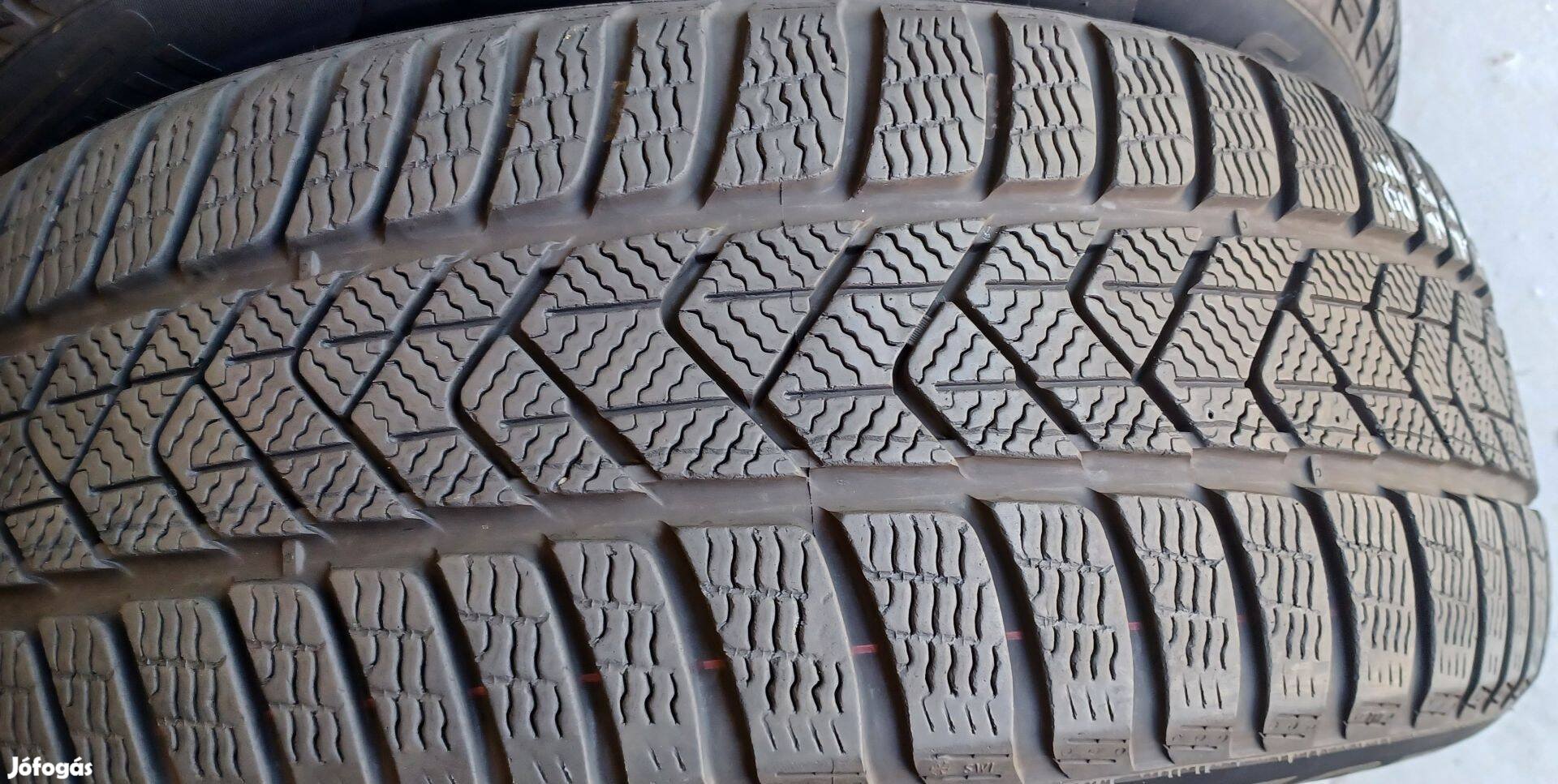 Pirelli Sottozero3 Winter MO 225/55 R17 téli gumik 2db