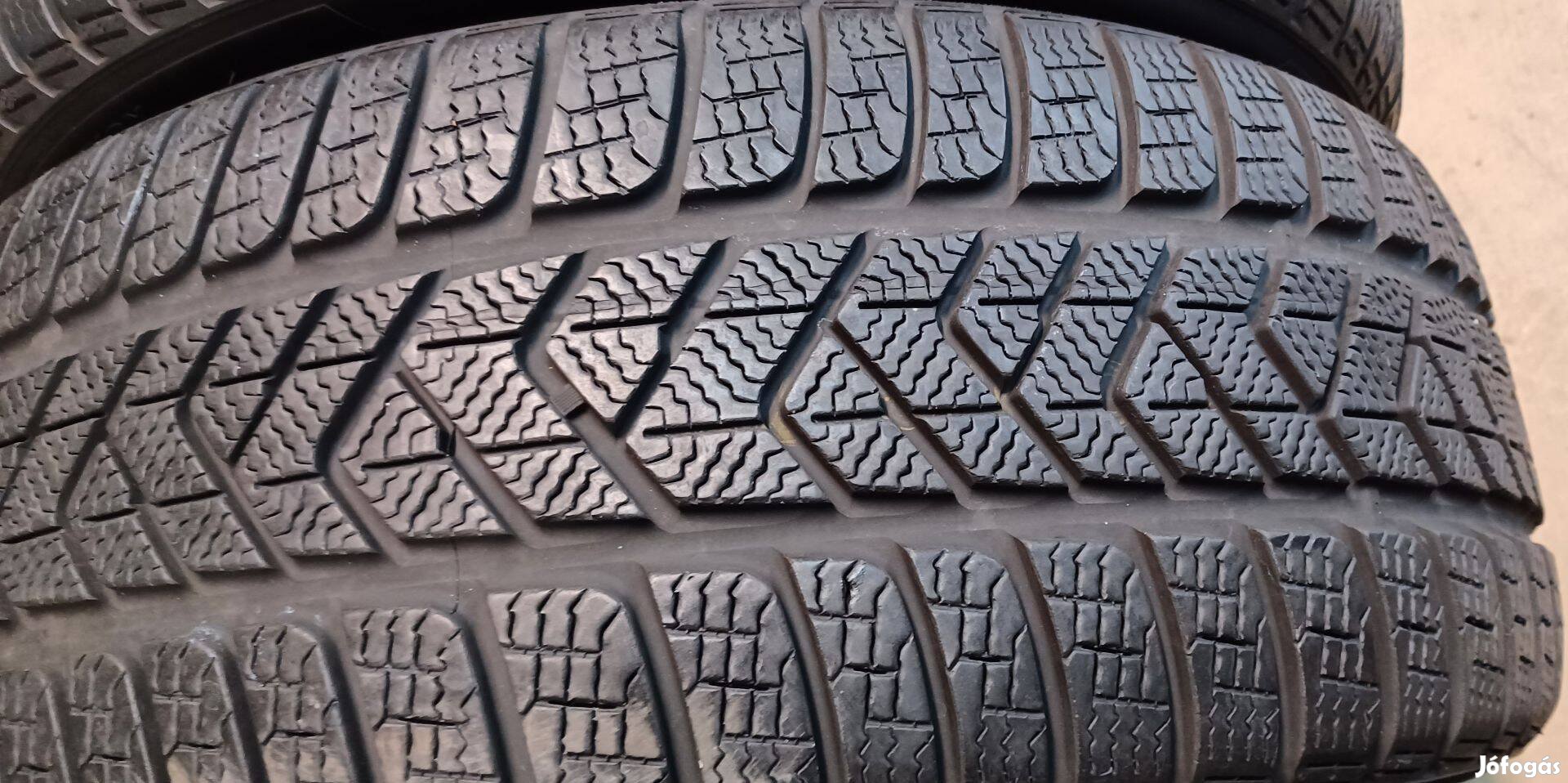 Pirelli Sottozero3 Winter MO 245/45 R19 téli gumik 4db