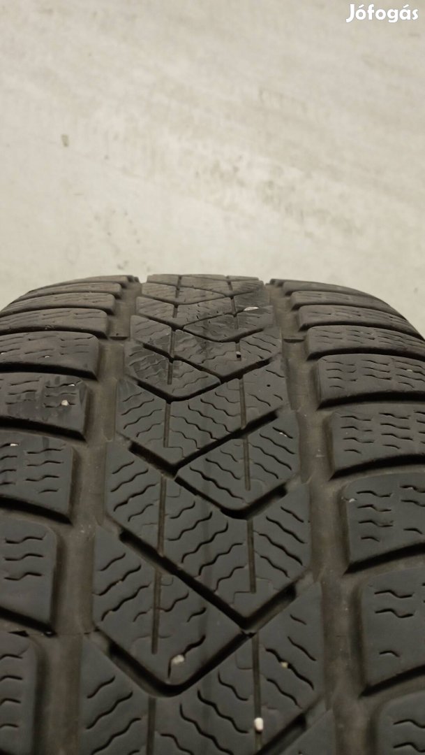 Pirelli Sottozero 225/45R17 téli gumi 3 db