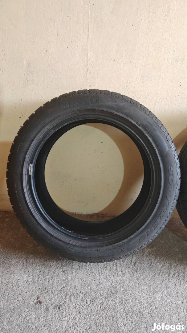 Pirelli Sottozero 225/50 R17 Téli 