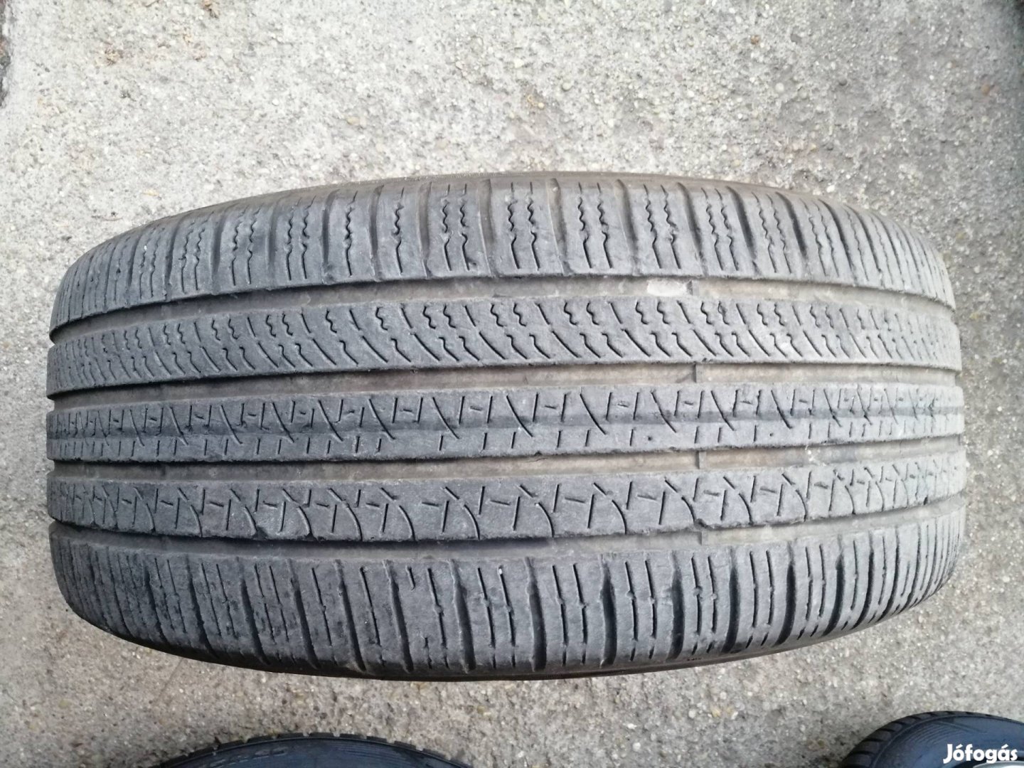 Pirelli Sottozero 255/45R20 gumi