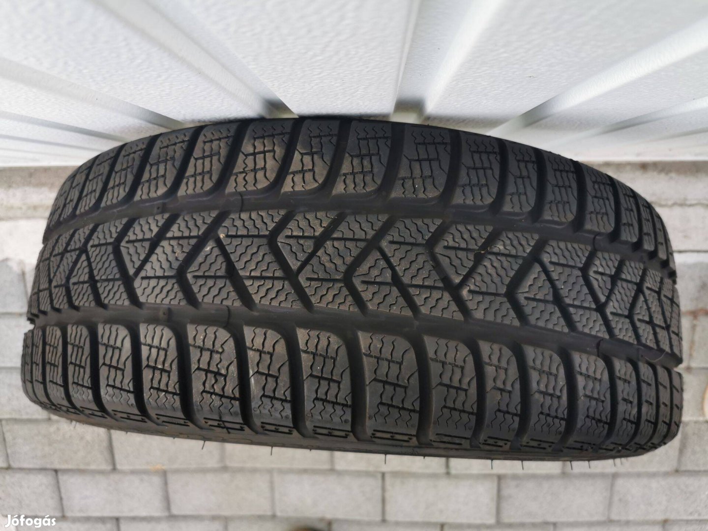 Pirelli Sottozero 3 205/40 R18 86V téli gumi eladó - 1db!