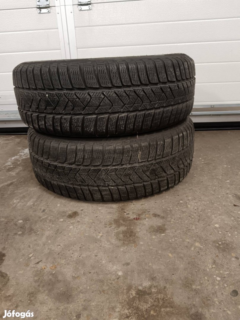 Pirelli Sottozero 3 205/60R16 