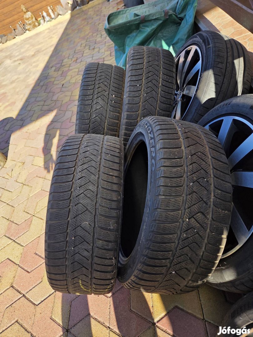 Pirelli Sottozero 3 téligumi garnitura