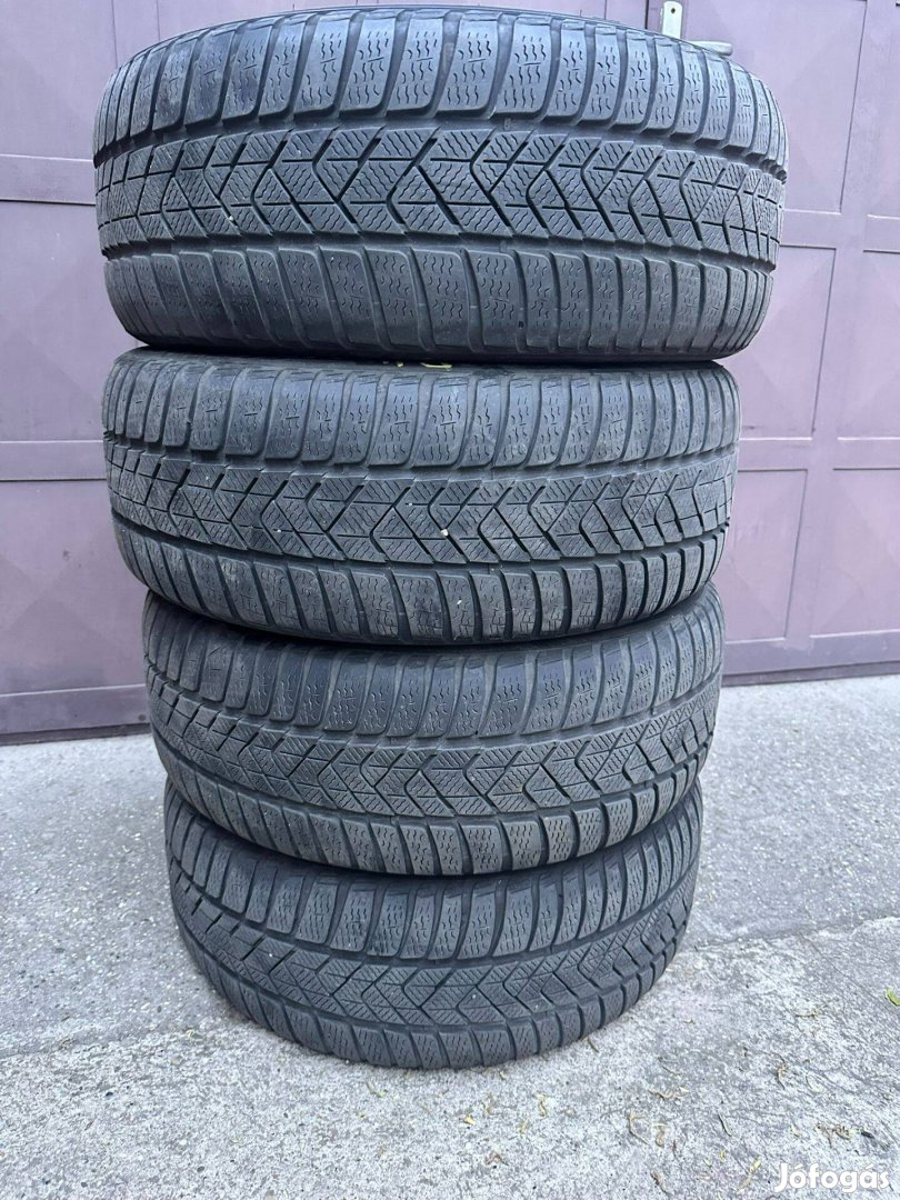 Pirelli Sottozero téligumik