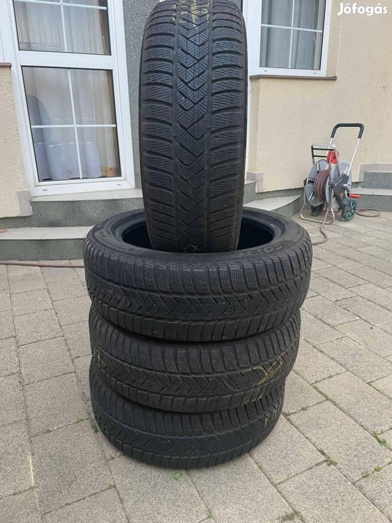 Pirelli Téli gumi 225/50 R18 DOT 2024