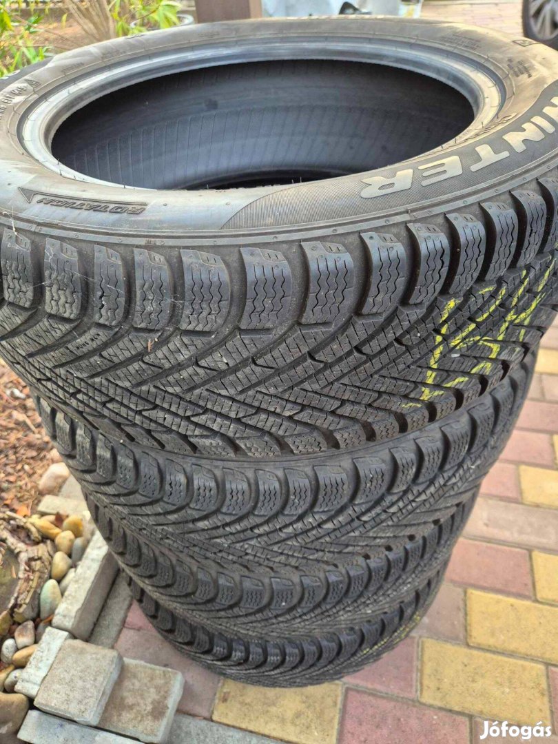 Pirelli Winter Cinturato téli gumi szett 205/55/R16