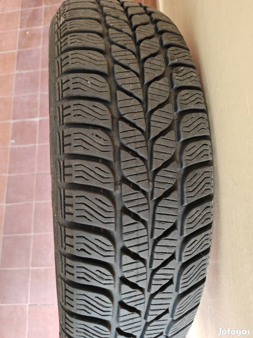 Pirelli Winter Snowcontrol téli gumi 175/65R15 