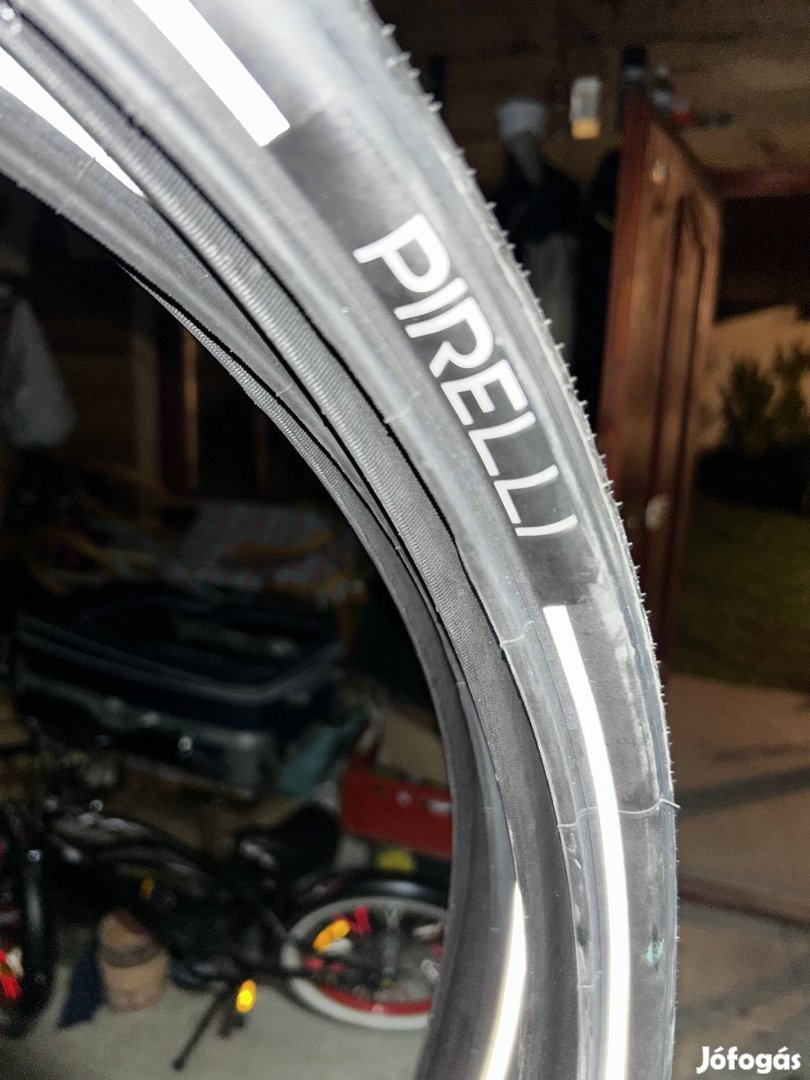 Pirelli kerékpár külső gumik  28x1.6 Új!