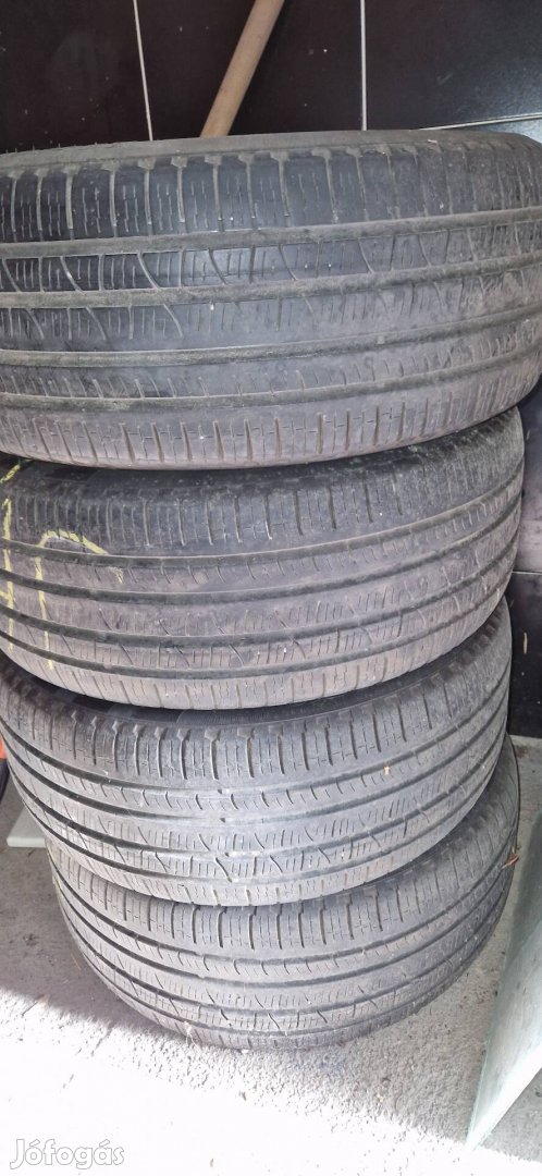 Pirelli nyári gumi 235/50 R18