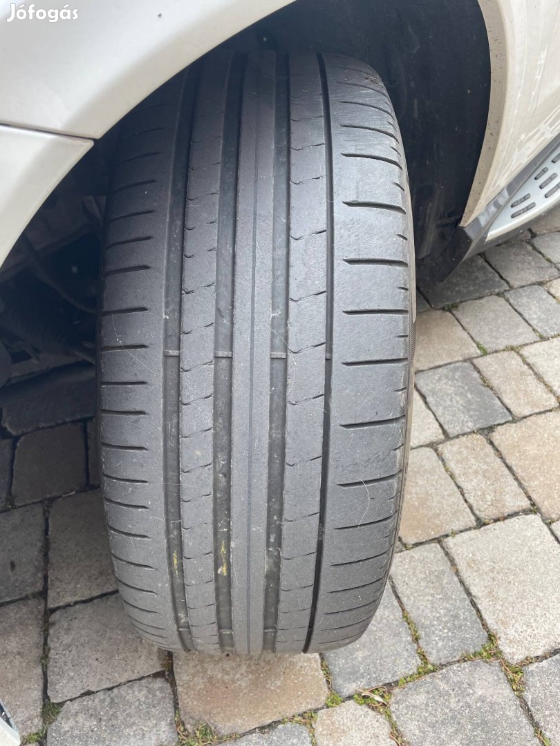 Pirelli pzero pz4 kétszéles nyári gumi 315/40 r21,275/45 r21