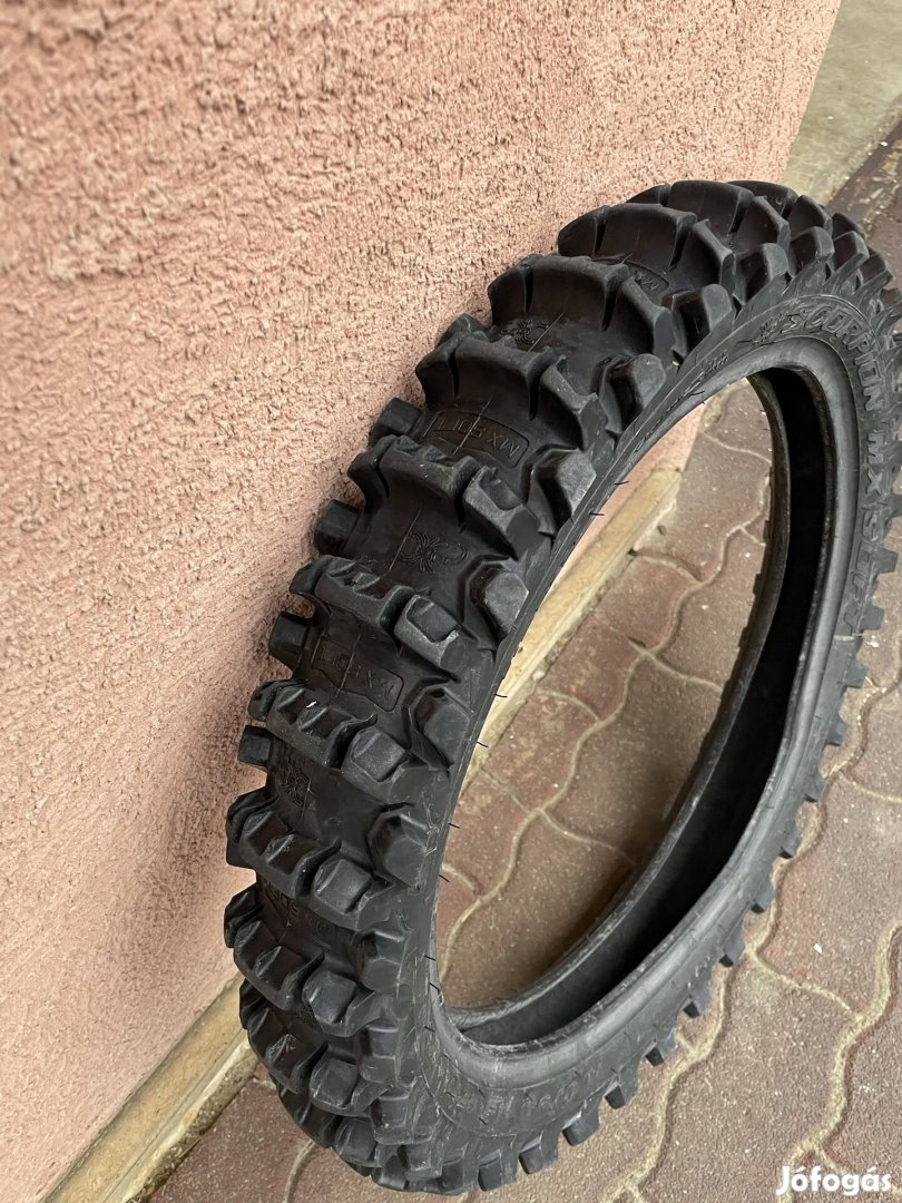 Pirelli scorpion kanalas homokgumi 100/90 r19