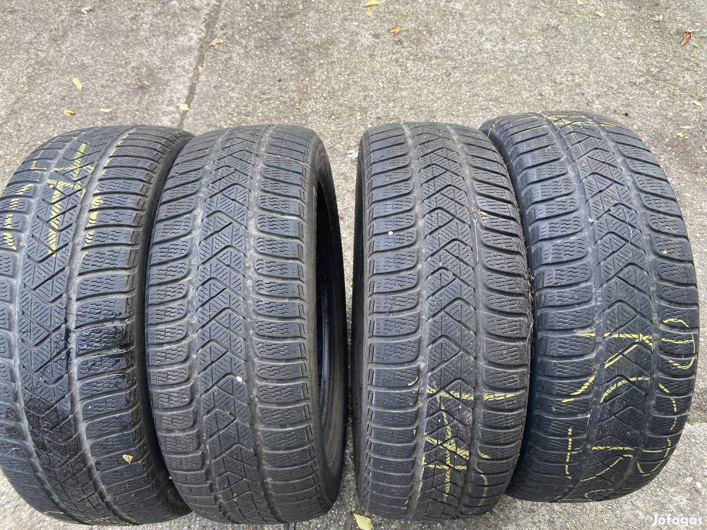 Pirelli sottozero 226/60 R 18 Téli gumi