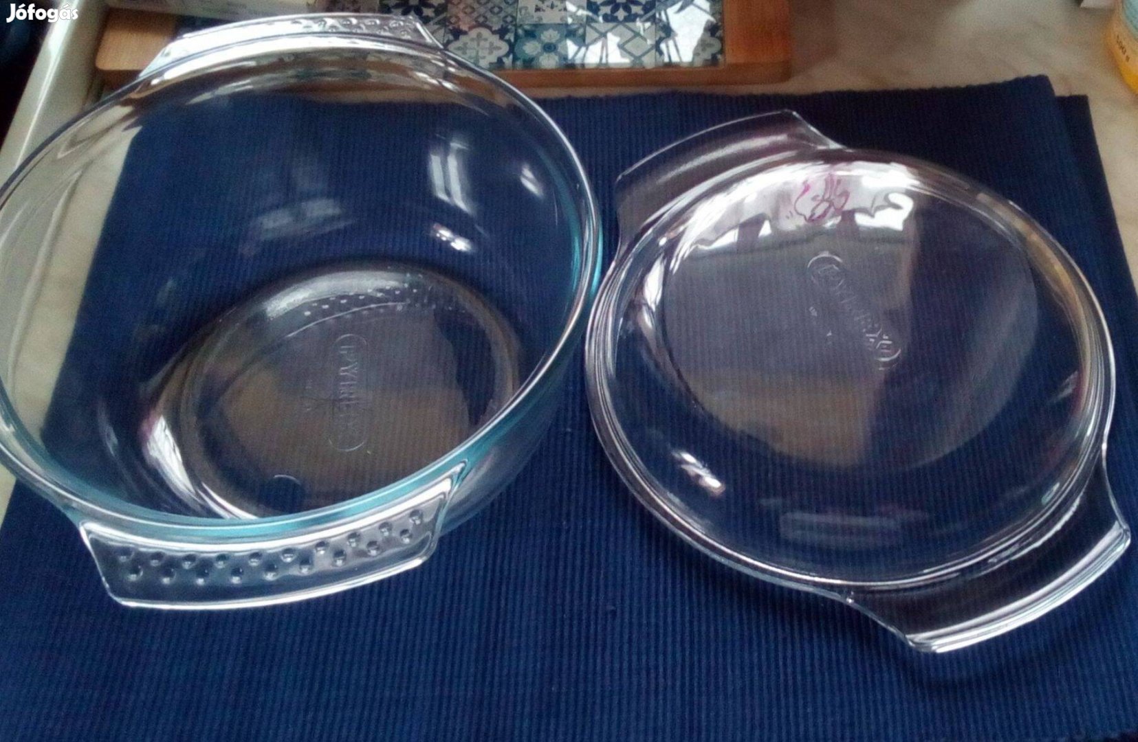 Pirex hőálló üveg tál fedővel 26 cm átmérő - Újszerű