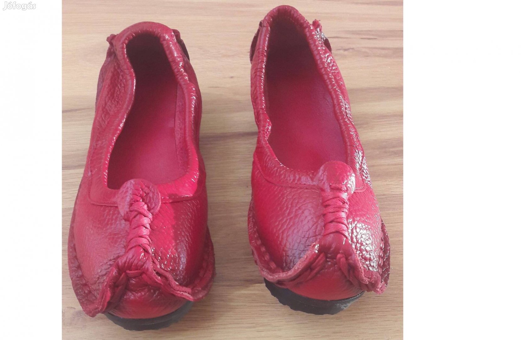 Piros 36-os női cipő