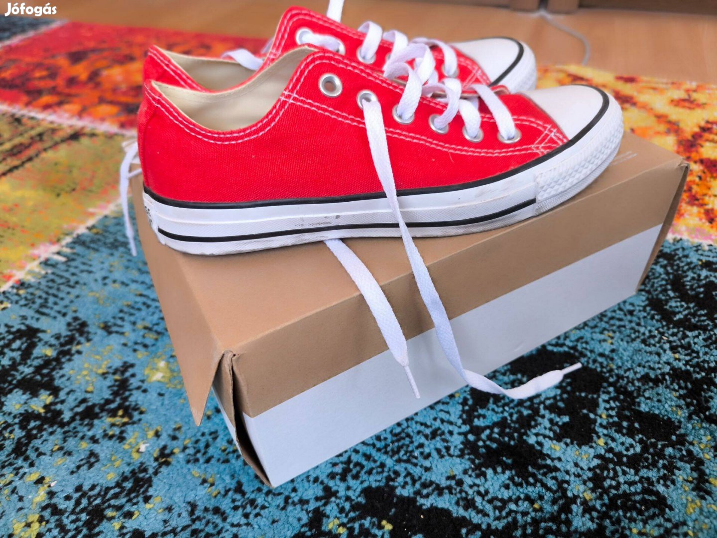 Piros 38,5 converse cipő 38.5es és 24cm bth