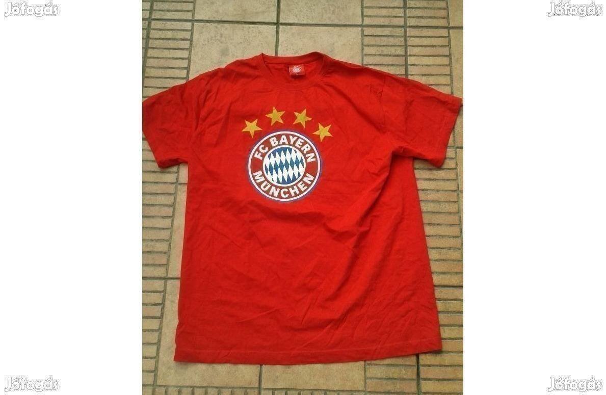 Piros Bayern München póló XL új