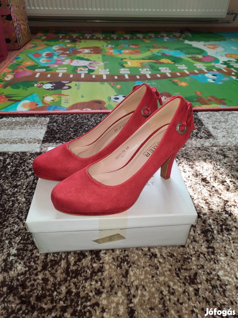 Piros alkalmi cipő
