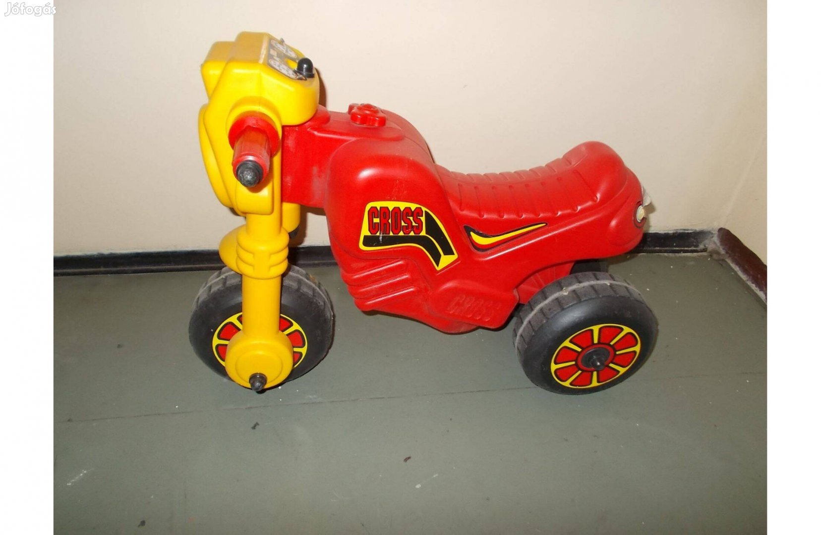 Piros cross kismotor játékmotor