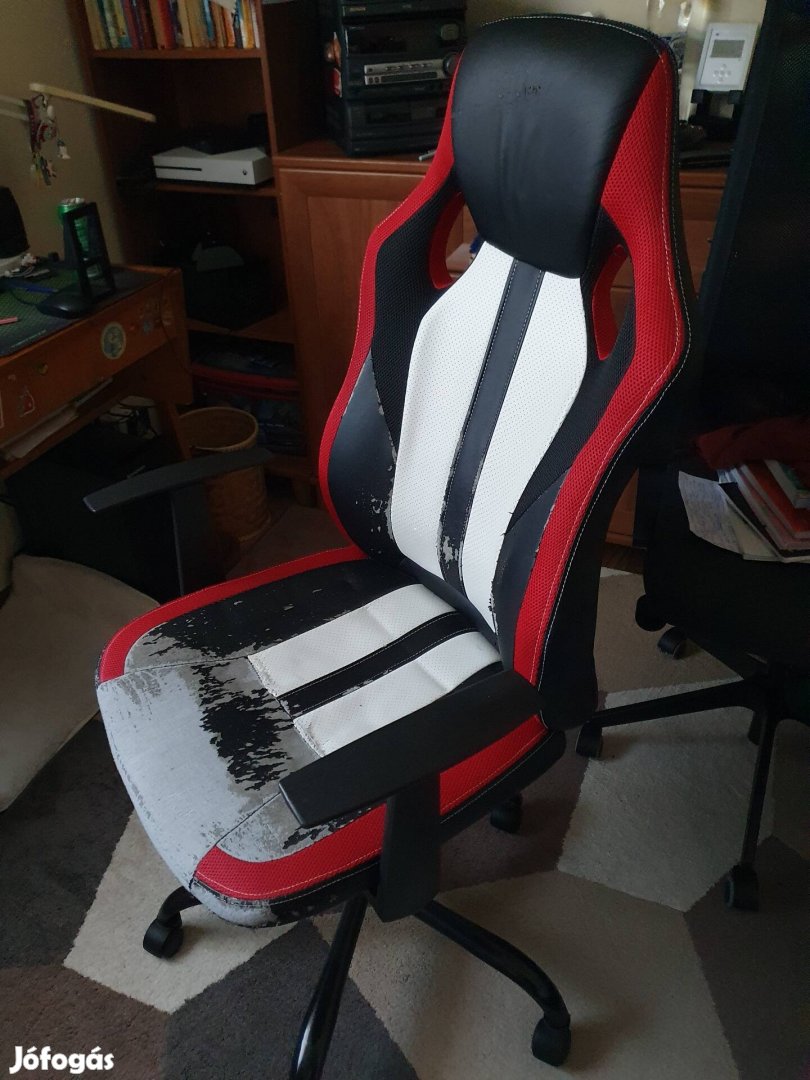 Piros/fekete gamer szék