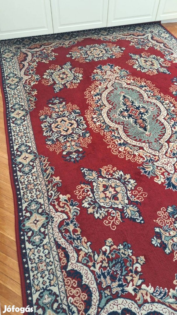 Piros mintas szőnyeg 2x3m