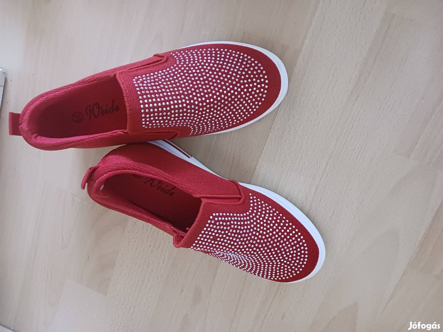 Piros női csillogós cipő 