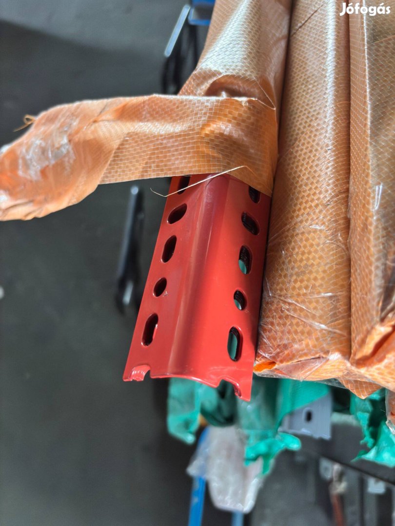 Piros salgó lábprofil eladó - 2 méter