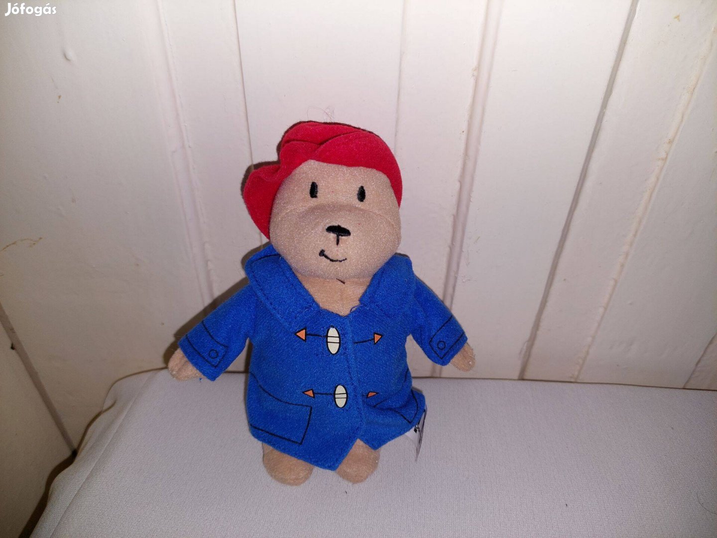 Piros sapkás maci paddington 16 cm