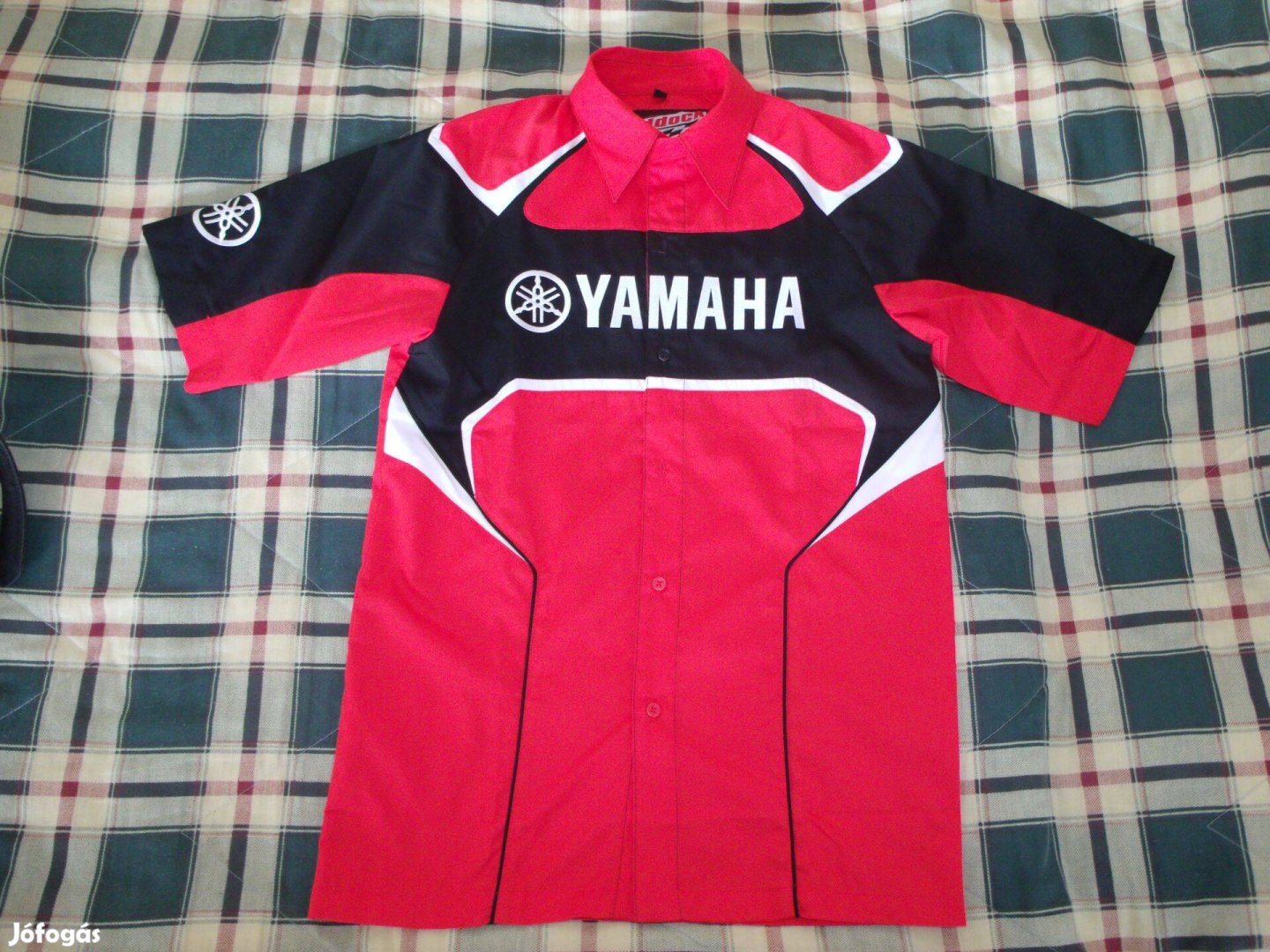Piros színű Yamaha Red Paddock ing XS méret, új, eredeti, gyereknek is