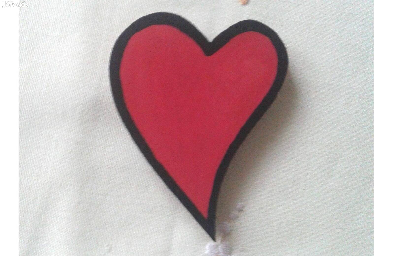 Piros szív hűtőmágnes kb. 10 cm magas 650,-Ft