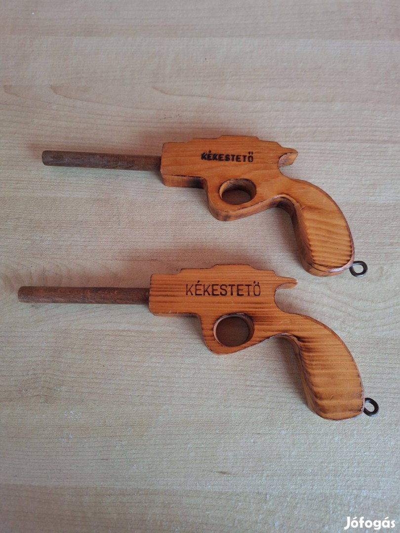 Pisztoly emlék 2db