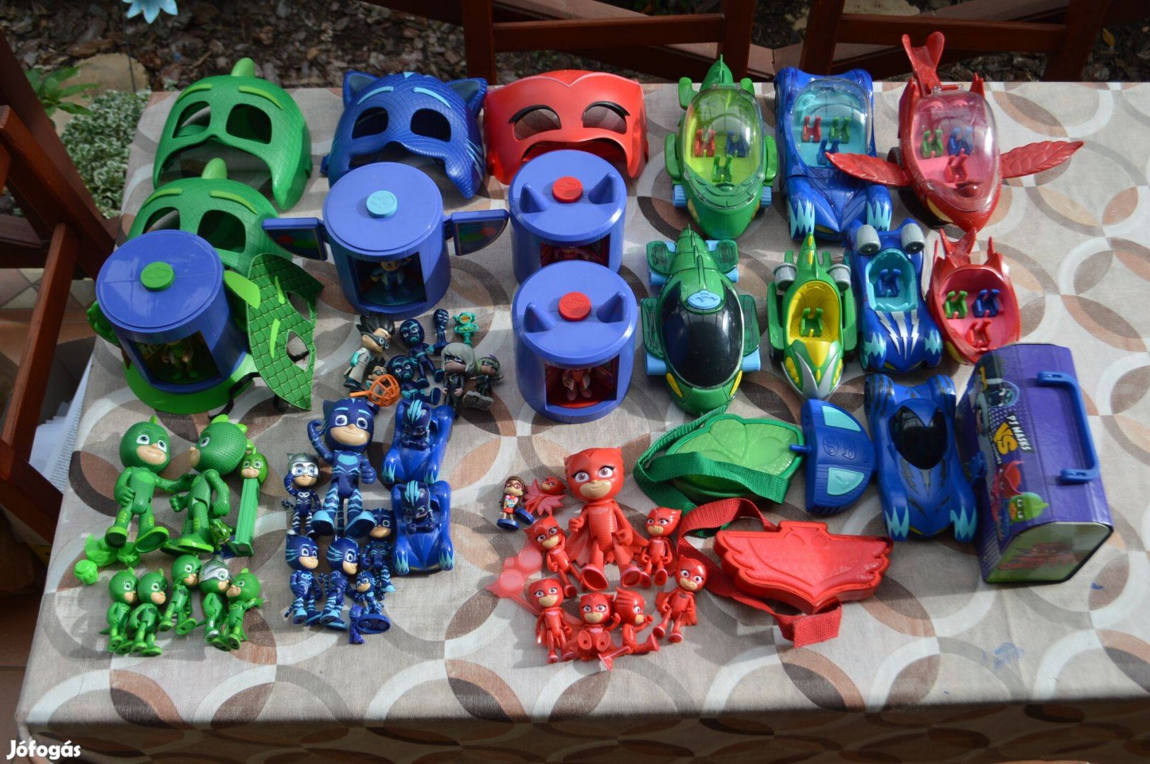 Pizsihősök figura torony maszk autó gyűjtemény PJ masks