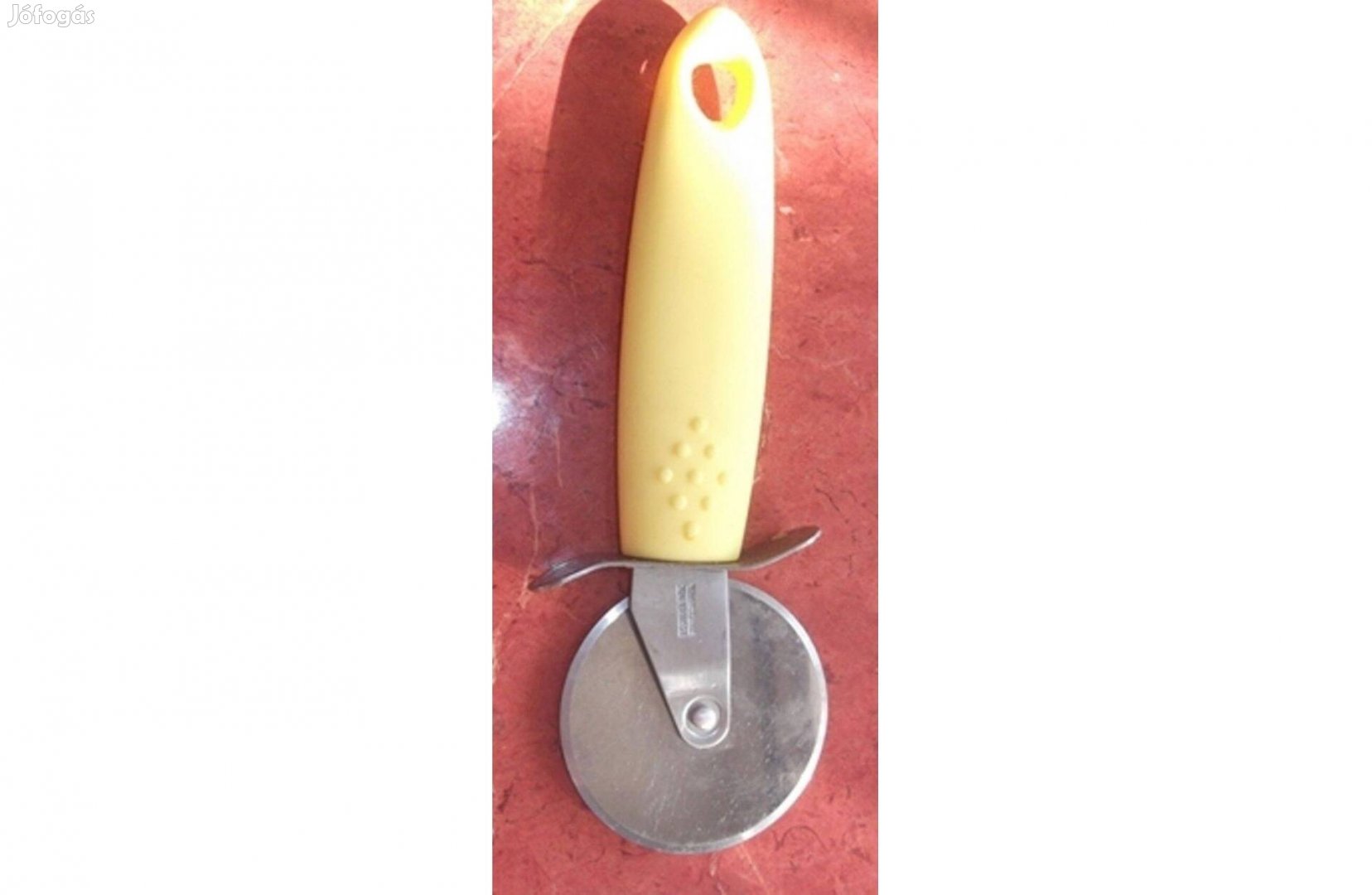 Pizzavágó, tésztavágó, rozsdamentes