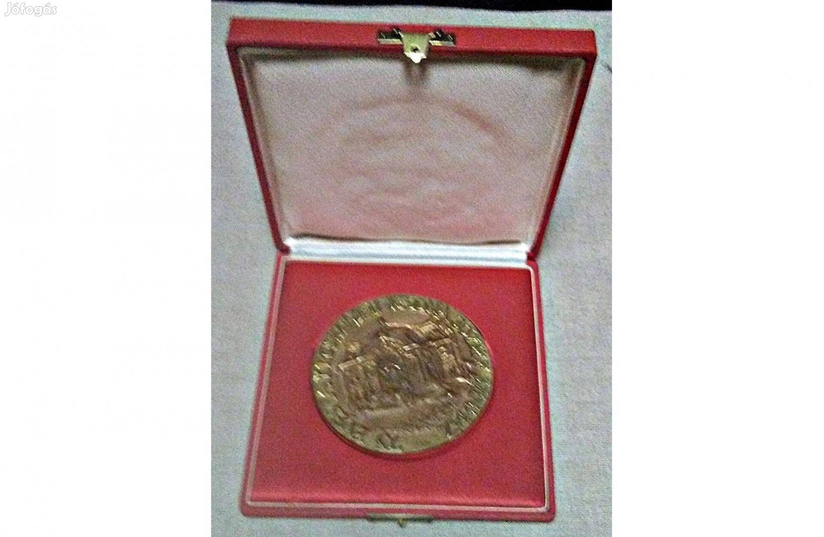 Plakett = 75 éves a Kecskeméti Katona József Színház (bronz, 9,5 cm)