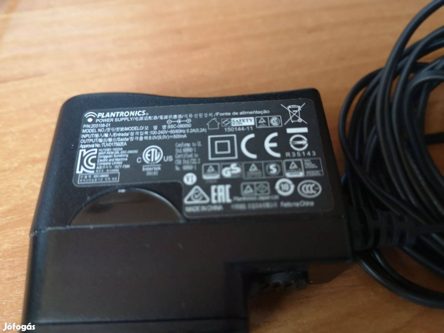 Plantronics töltő adapter 9V 500mA