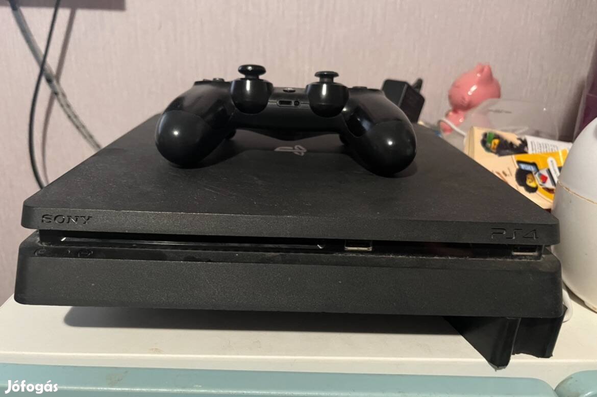 Play Station 4 Slim 1TB