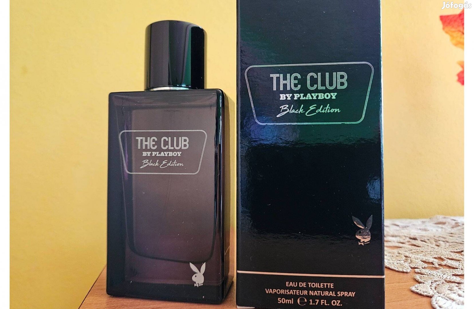 Playboy The Club Black Edition férfi parfüm (fás-fűszeres illat)