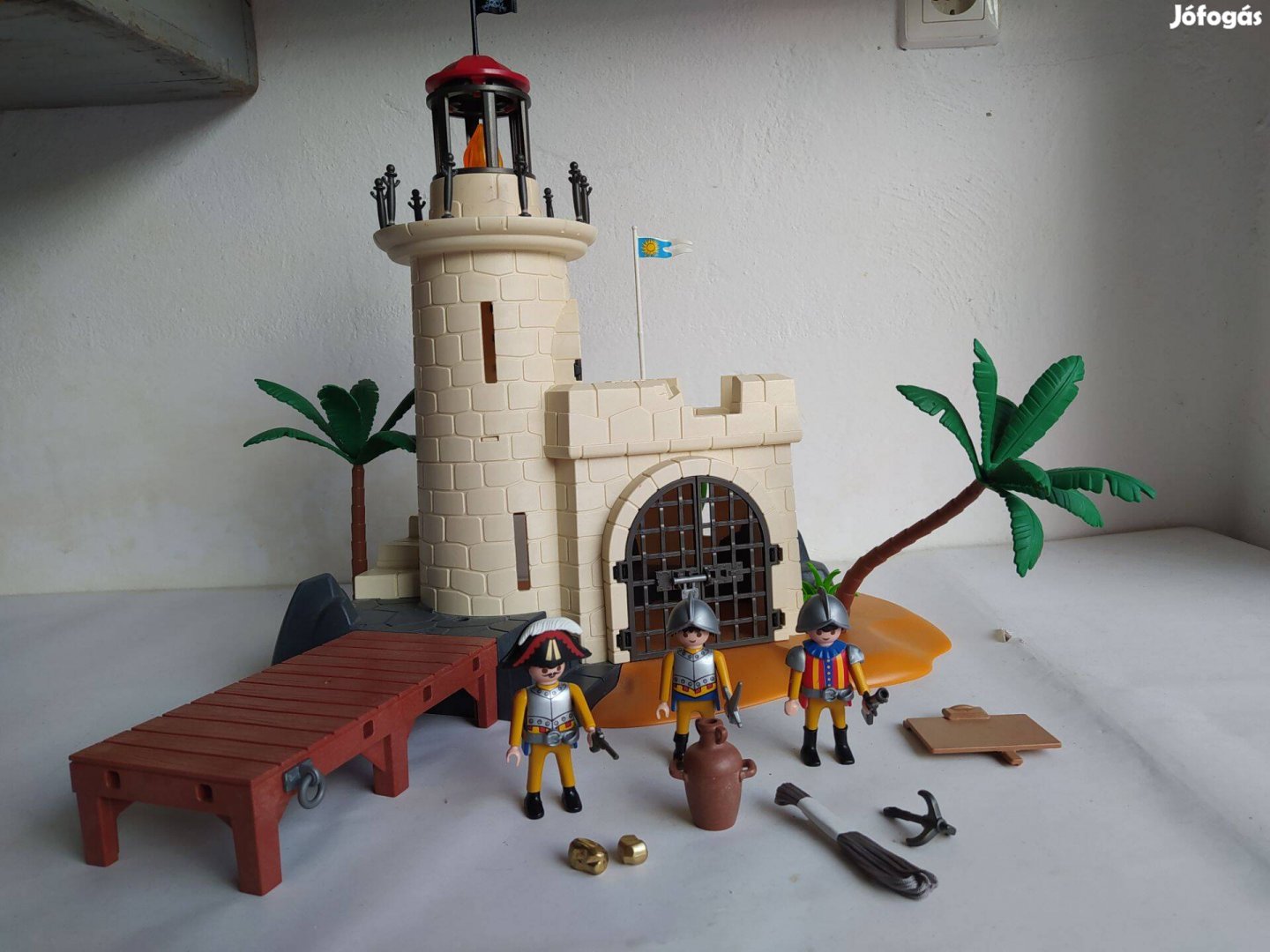 Playmobil 4294 kalóz parti erőd világítótoronnyal