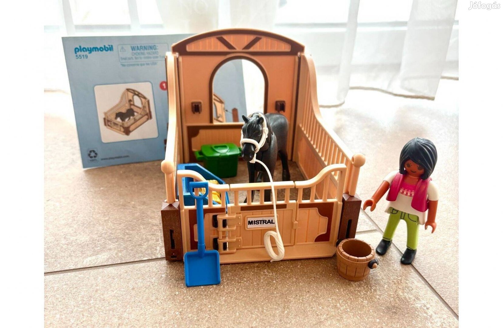 Playmobil 5519 - Fekete csődör karámmal