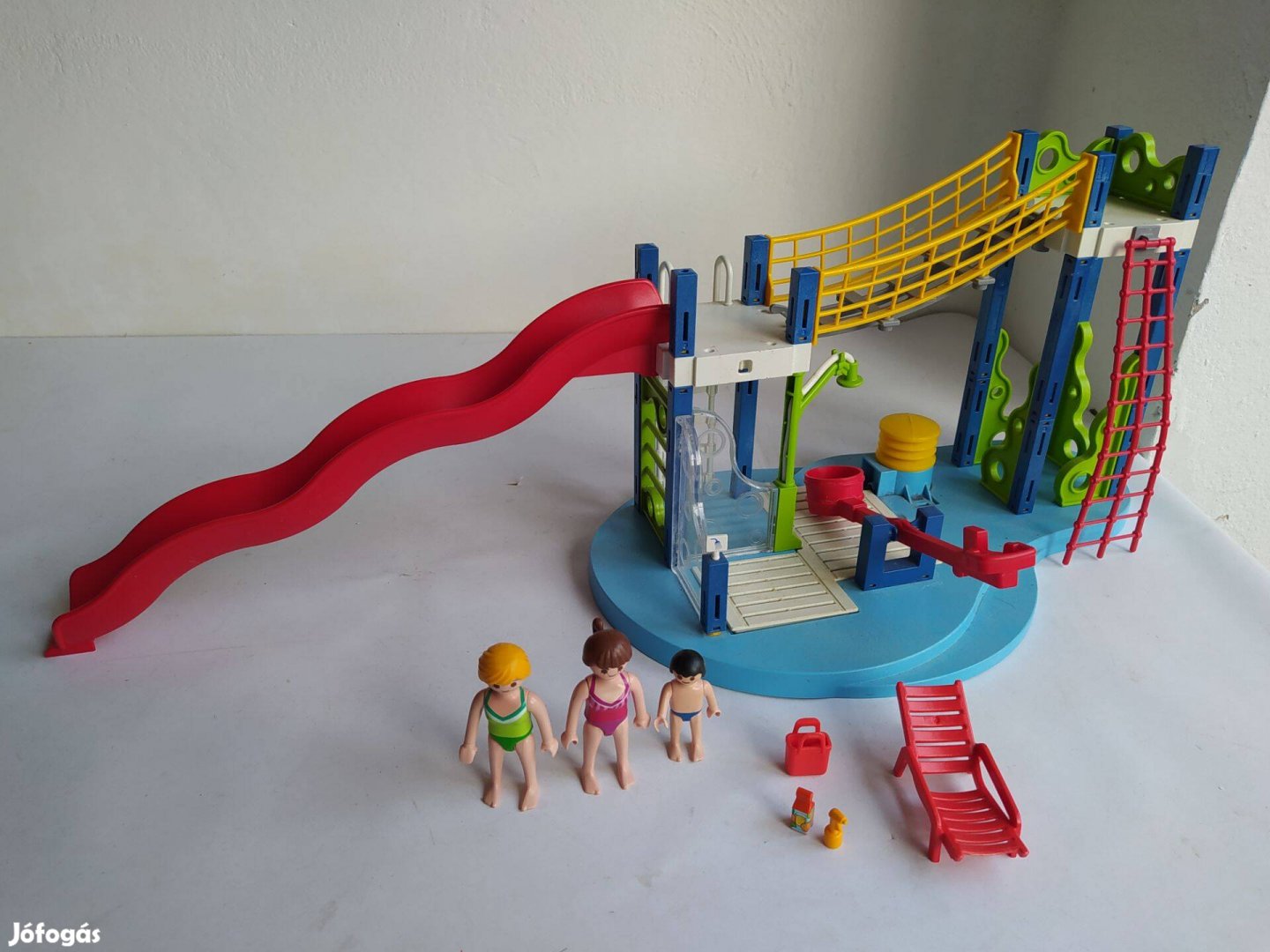 Playmobil 6670 vízi vidámpark csúszdával létrával fürdőzőkkel szép áll