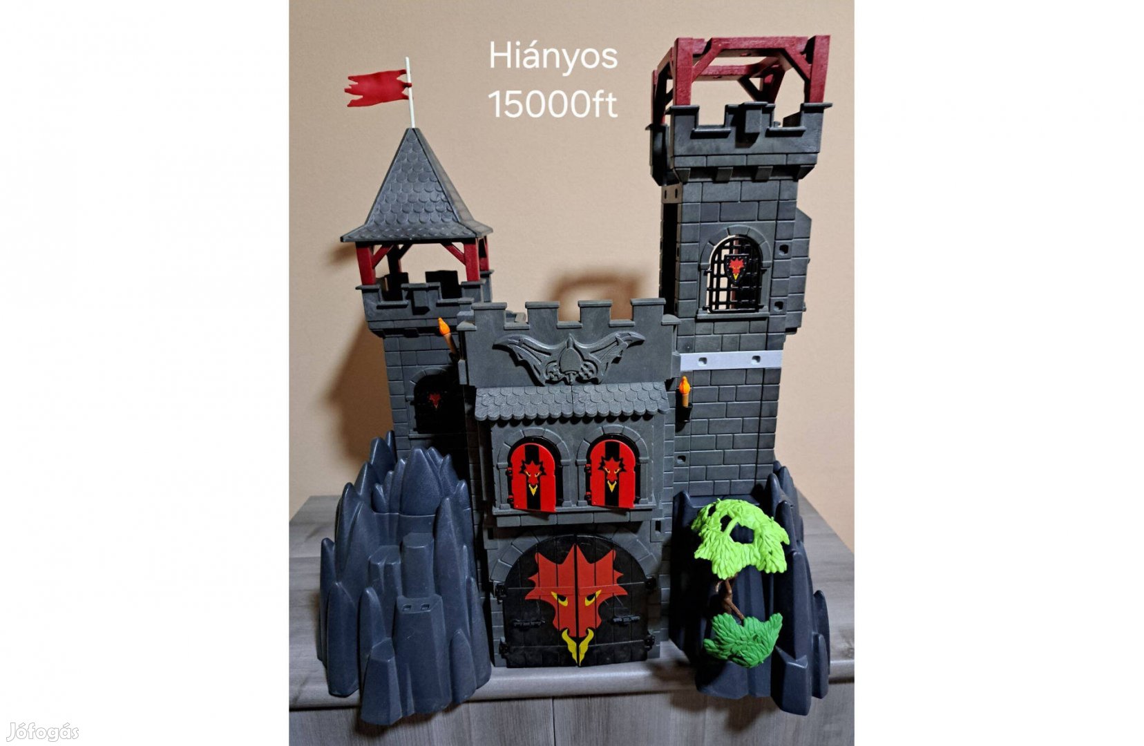 Playmobil Vörös Sárkányvára (3269) Hiányos