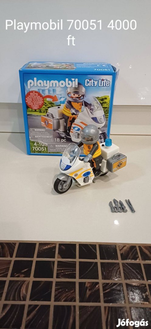 Playmobil: Vészhelyzeti motorkerékpár fényekkel 70051