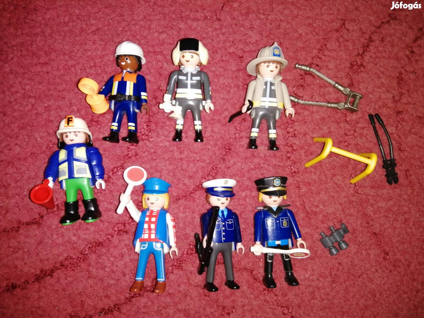 Playmobil figurák, rendőrök, tűzoltók. 