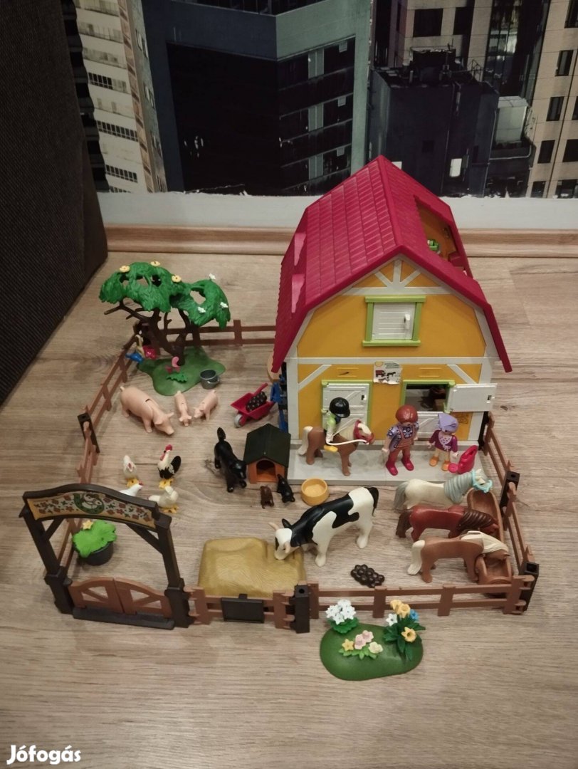 Playmobil ház sok kiegészítővel