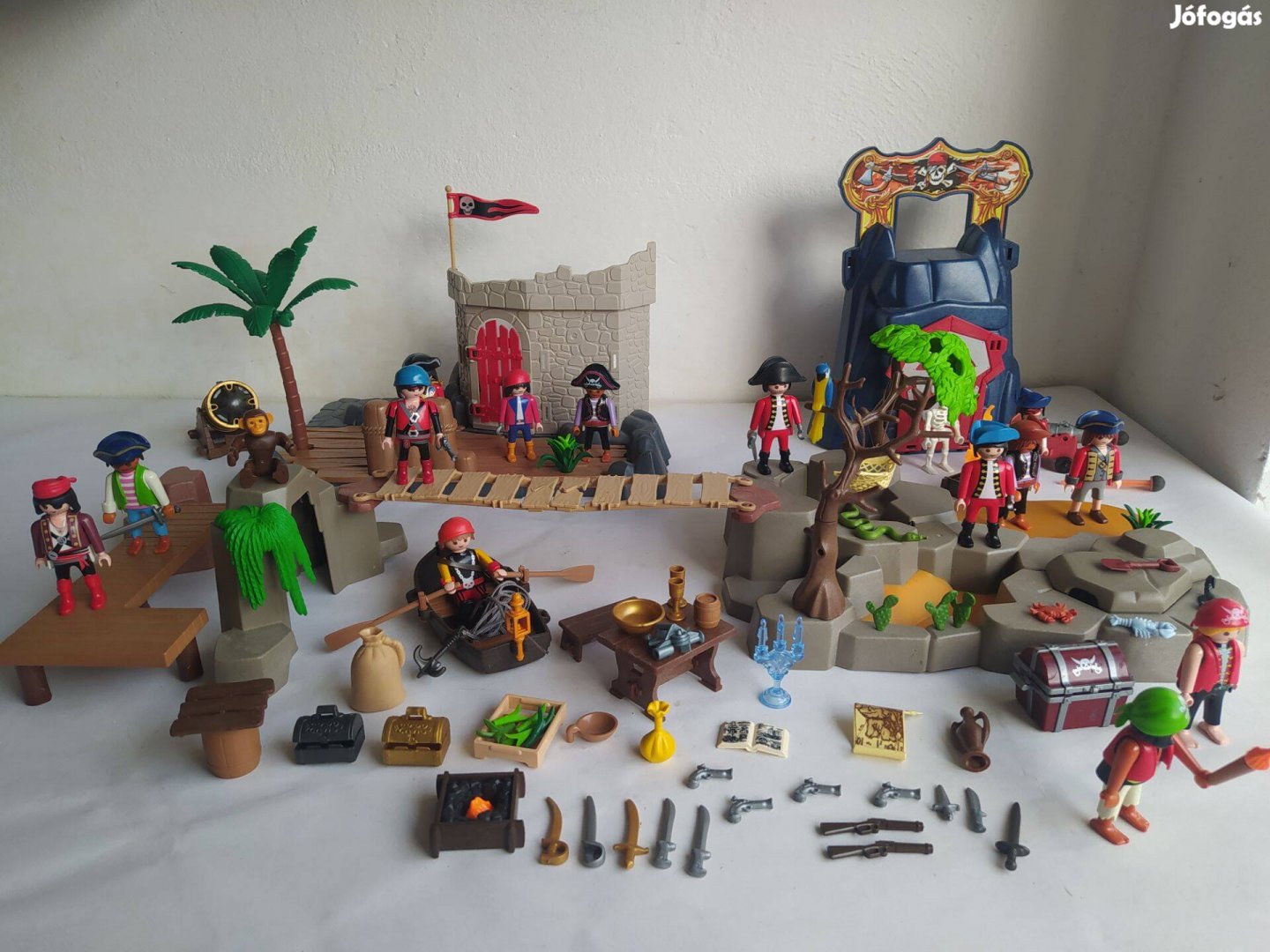 Playmobil kalóz csomag sok kalózzal kincsekkel, fegyverekkel, kiegész