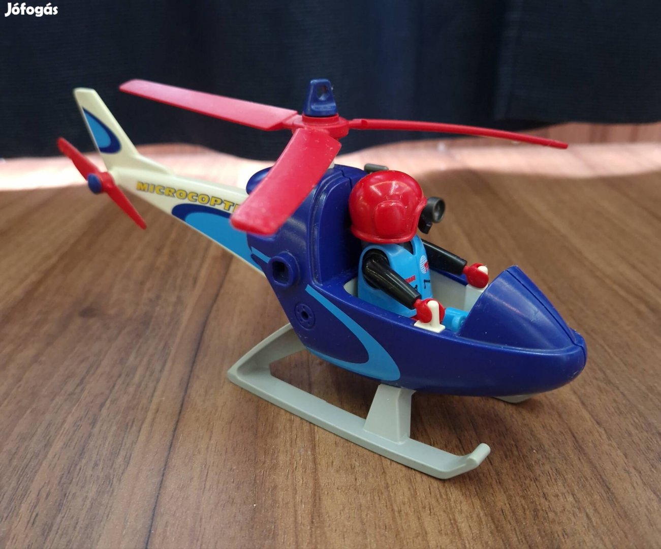Playmobil mini helikopter, figurával eladó 