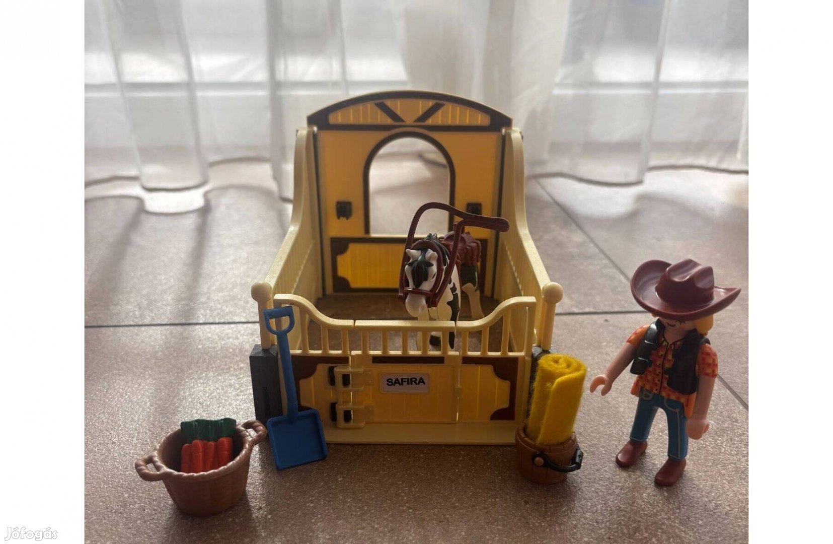 Playmobil szett - Ló karámmal