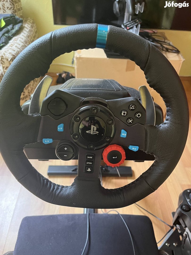 Playseat ülés+ logitech kormány