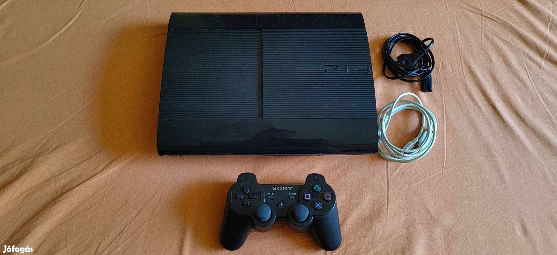 Playstation 3 Super Slim játékokkal - Szép állapotban -